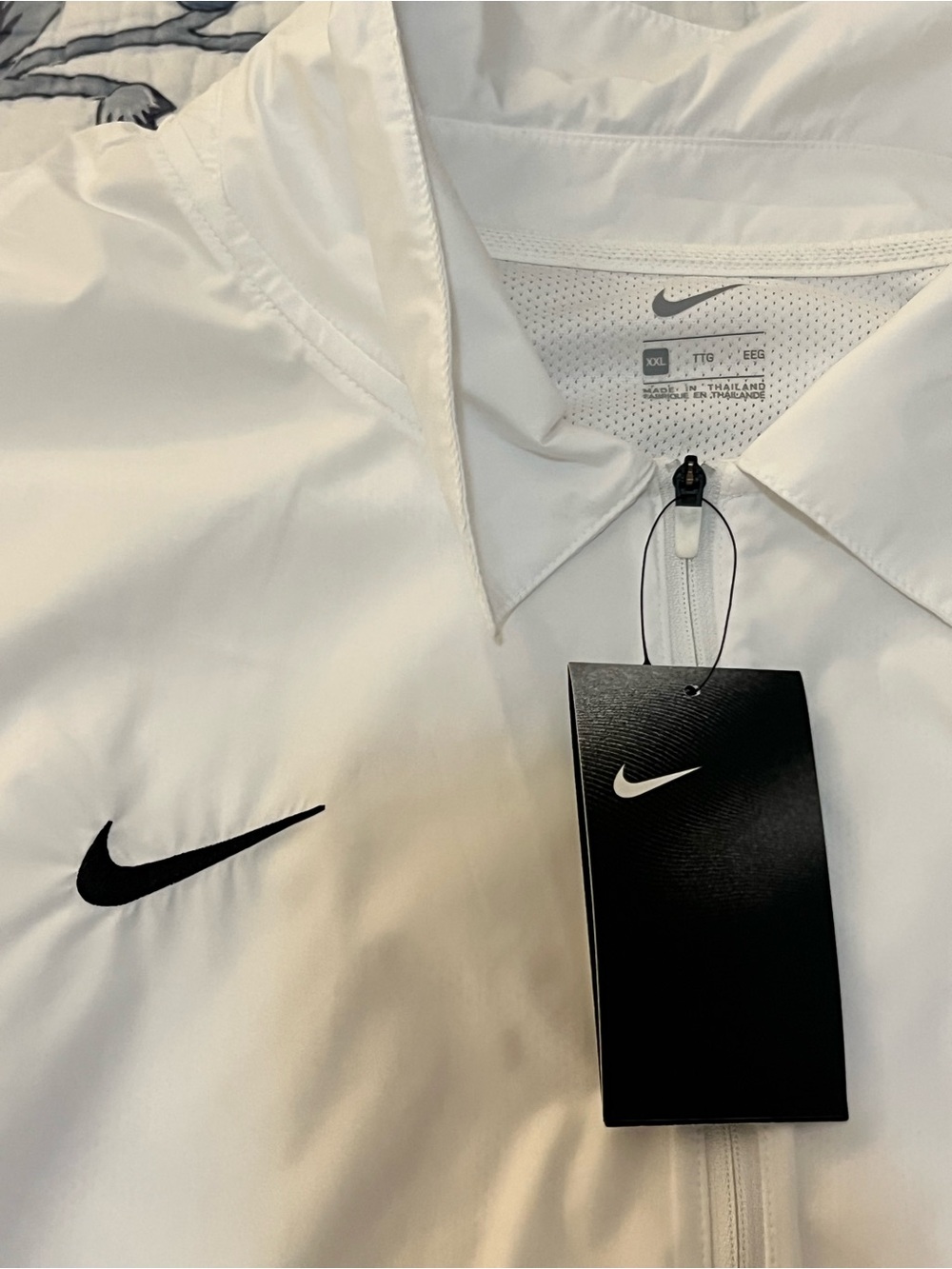 Nike Men’s White and Black Slick Pullover Size XXL - Perfect For Big & Tall - Picture 8 of 15